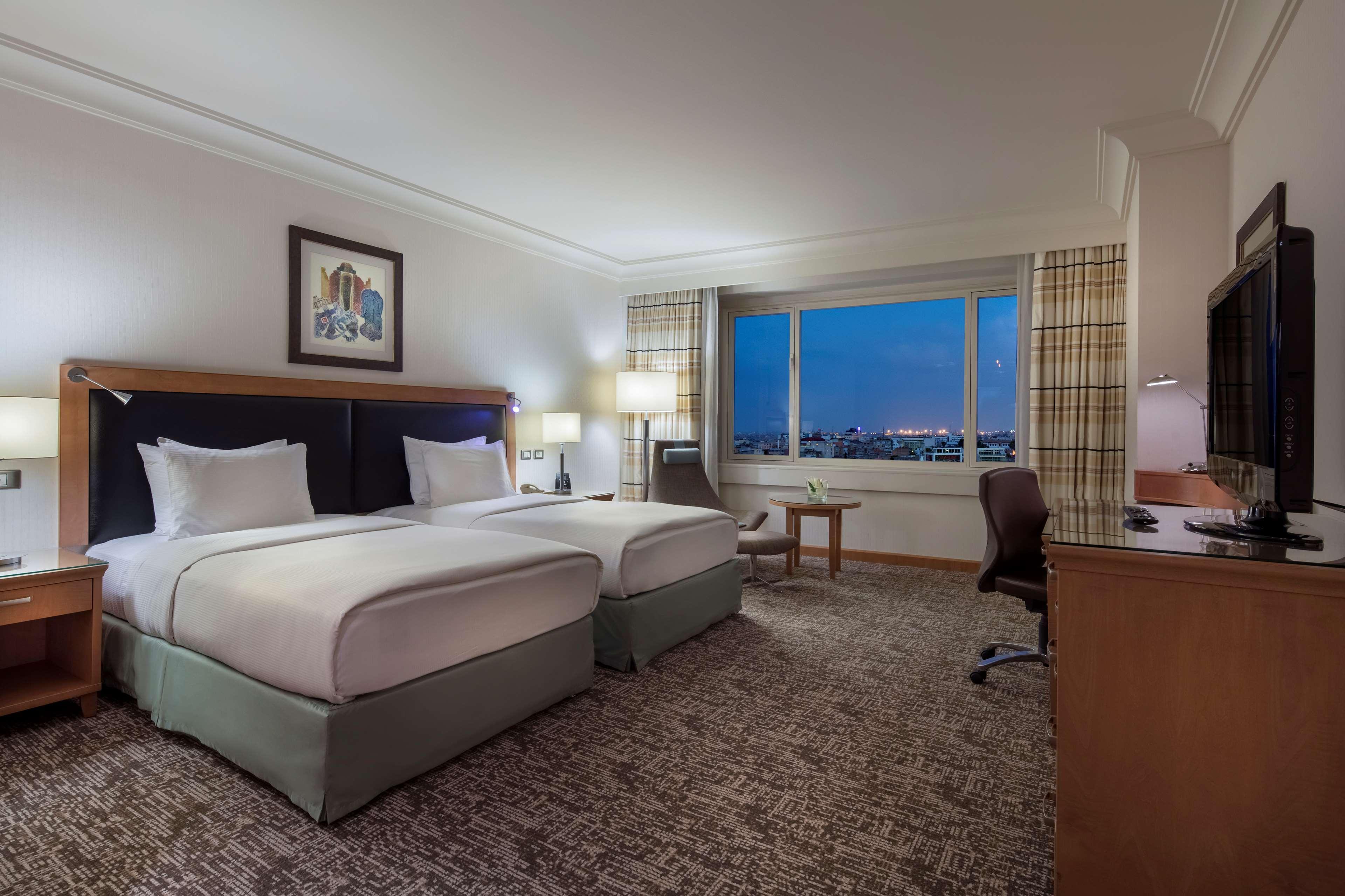 Adana Hiltonsa Hotel Экстерьер фото