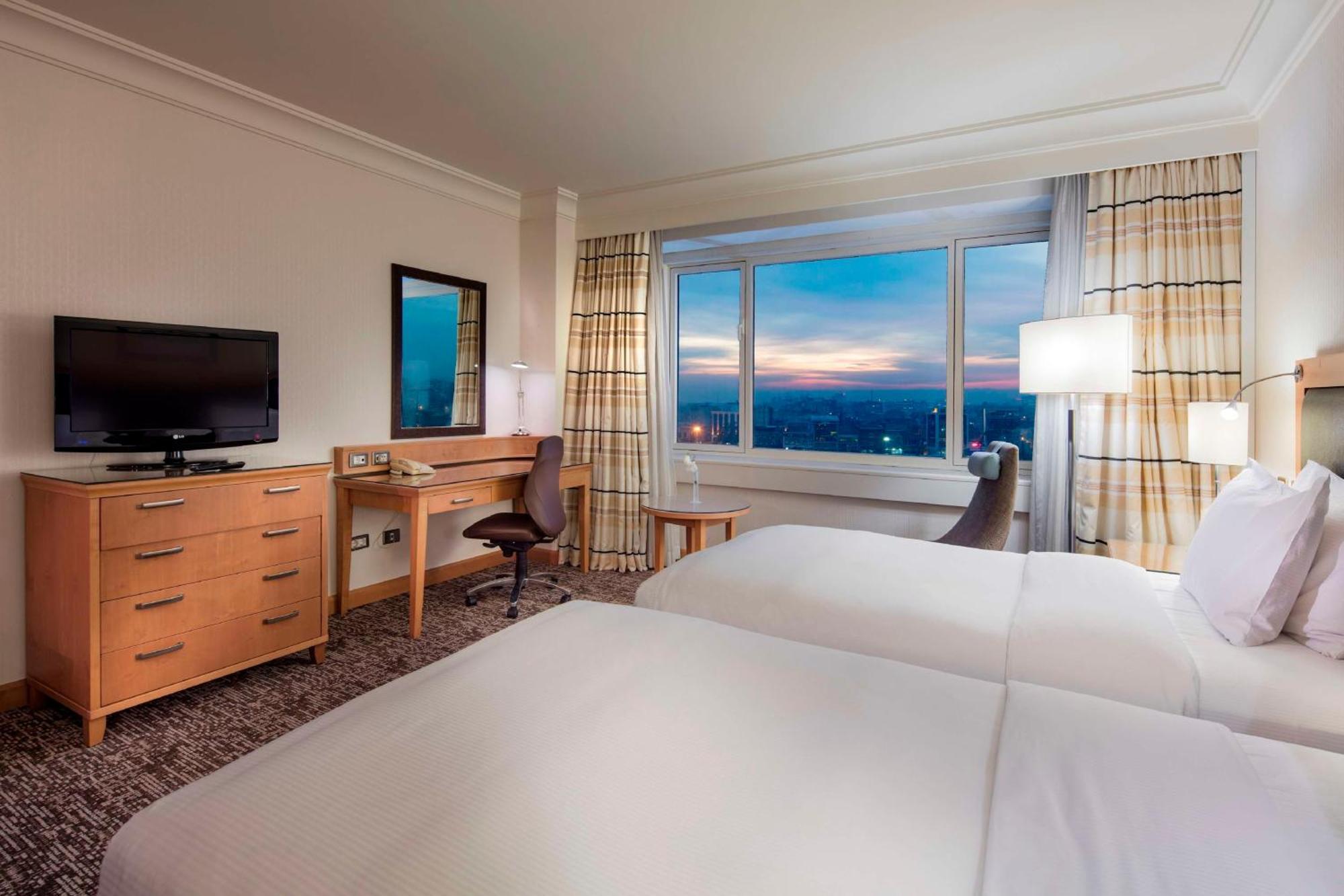 Adana Hiltonsa Hotel Экстерьер фото