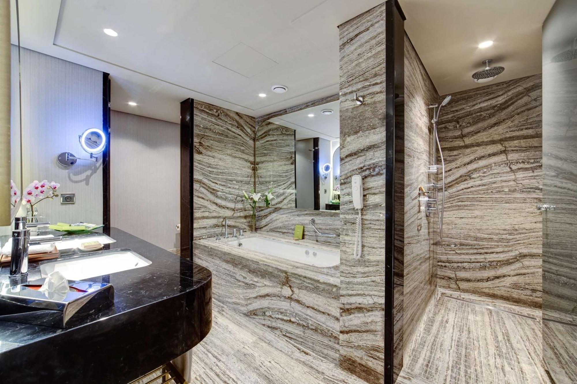 Adana Hiltonsa Hotel Экстерьер фото